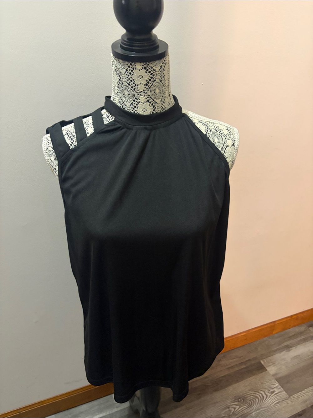 Sleeveless Black High-Neck Women's Top with Shoulder Straps